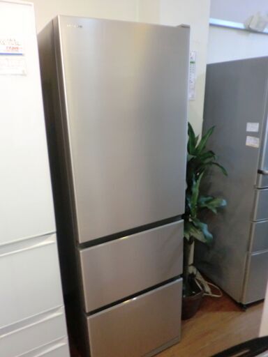 【中古美品】HITACHI　375L冷蔵庫　R-V38KV　シャンパン　2019年製