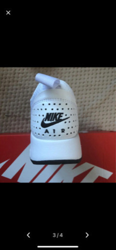 NIKE ナイキ