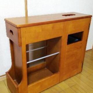 天然木 のゴミ箱付き雑誌ラック