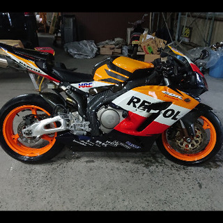 CBR1000RR 逆車 車検5年3月 予備外装付き