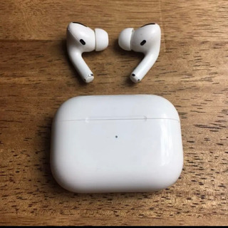 Airpods pro エアーポッズ プロ apple アップル イヤホン