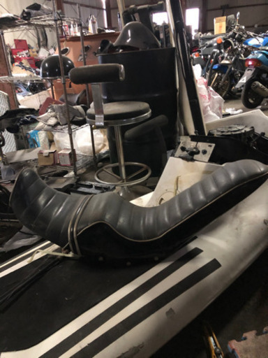 ゼファー400三段シート