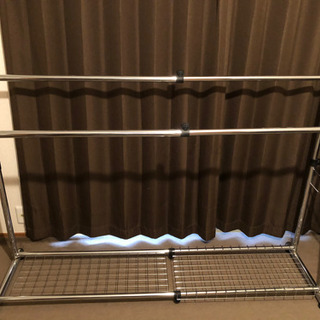 金属製ハンガーラックの画像
