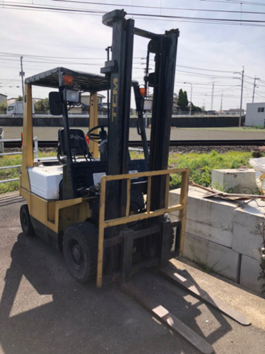 フォークリフト