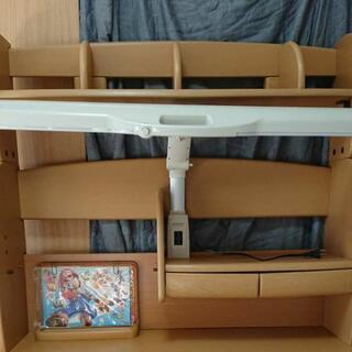 子供学習机の画像