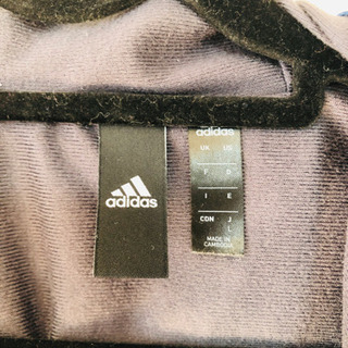 adidas 上着の画像