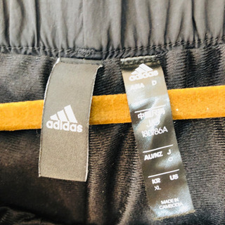 【未使用品】adidas シャカシャカジャージの画像