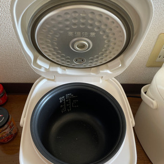 ハイアール　マイコンジャー炊飯器(3合炊き)の画像