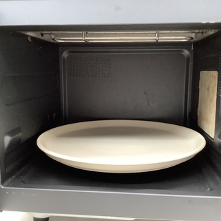 6ヶ月動作保証付！Cuma（キューマ）電子レンジ【トレファク野田】の画像