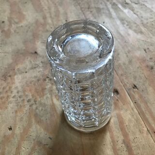 ガラスのコップの画像