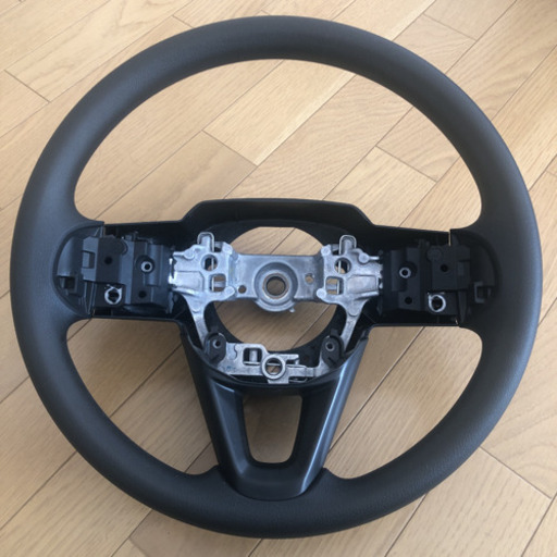 ハンドル ステアリング