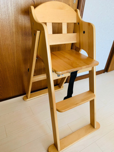 ★ 折りたたみ式 テーブル付 木製ハイチェア★