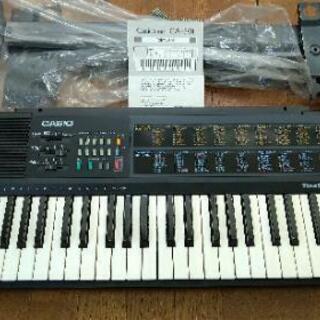 CASIO 電子キーボード　差し上げます(ACアダプター無し)