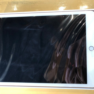 ほぼ新品　iPad 第8世代 Wi-Fiモデル 