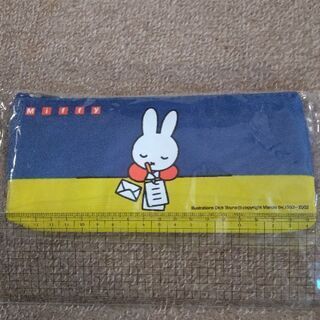 新品未使用 ミッフィーのペンケース・小物入れ（チャック付き）