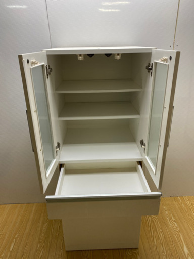 stp-0835　食器棚　ホワイト　幅59　キャビネット　ガラス扉　白　キッチン収納　キッチンボード　ダイニングボード　食器収納　食品収納