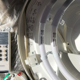 🌈 値下げ💰コイズミ KOIZUMI BHN9121D [スリムシーリング照明（6～10畳） クリア 乳白色 リモコン付]の画像