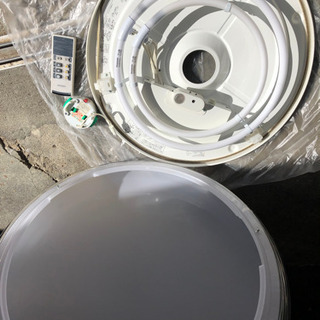 🌈 値下げ💰コイズミ KOIZUMI BHN9121D [スリムシーリング照明（6～10畳） クリア 乳白色 リモコン付]の画像