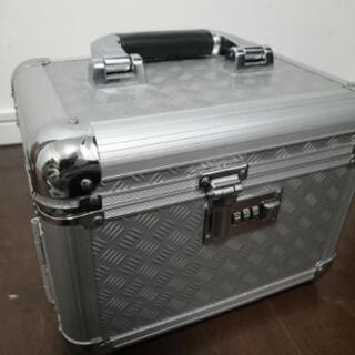 メイクBOX　コスメボックス　ジュラルミン