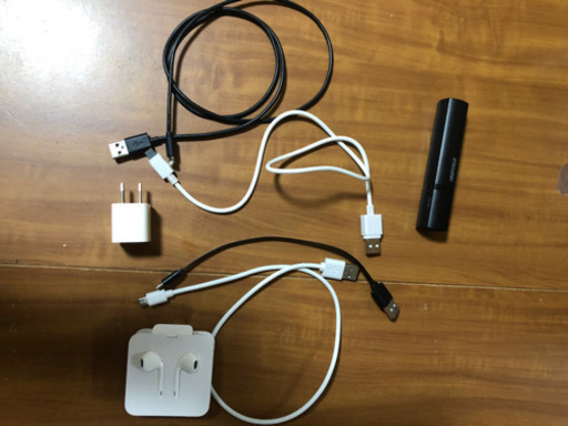 モバイルバッテリー、イヤホン等