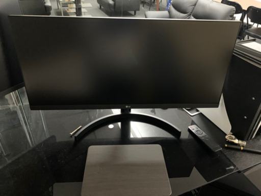 パソコンモニター