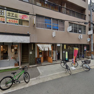 定額制で毎日何時間でも通える塾です