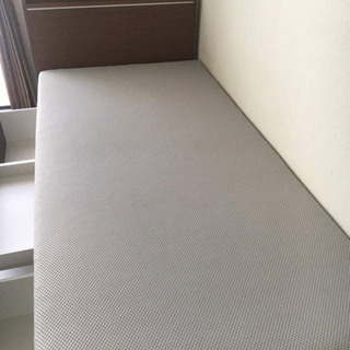 シングルベッド　(マットレスはつきません)