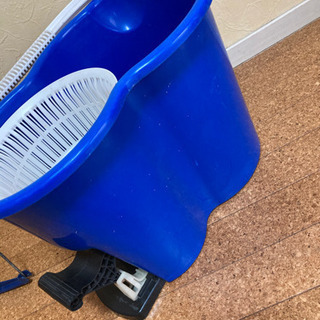 🔵モップ絞り器　の画像