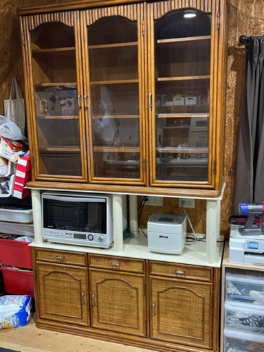 アジアン家具　食器棚
