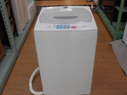 【リサイクルサービス八光　田上店　安心の1か月保証　旧鹿児島市内配達・設置無料】東芝洗濯機　AWーE42S 2000年製