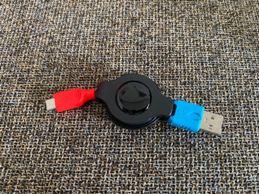 Switch（新型）＋ポーチ＋充電器（非純正）＋保護シート（取引場所相談可）