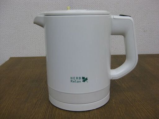ヤマダ電機 HERB Relax 電気ケトル YU-K06A1 0.6L ホワイト 2013年製