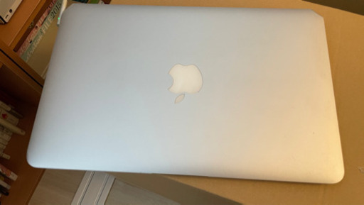 【明日4/9まで！】MacBook Air (11-inch, Mid 2011) 