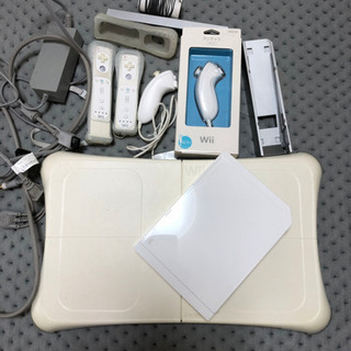 　値下げ、千円でどうですか。任天堂　Wii 本体、バランスボード...
