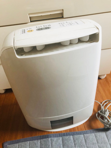 デシカント方式 衣類乾燥除湿機　2016年式　パナソニック　ゼオライト方式