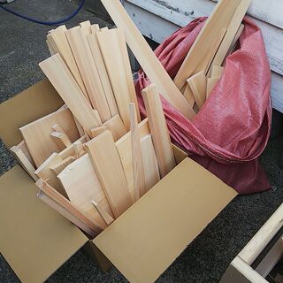ヒノキ 無垢材の端材