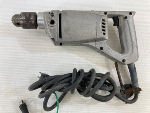 電動工具 makita マキタ 13ｍｍ ドリル 電動ドリル 電気ドリル モデル：6301 7.2A 1300/min 通電・作動OK 中古品