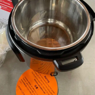 今話題の圧力鍋！極美品ほぼ新品instantpot【大容量5.7ℓ】の画像