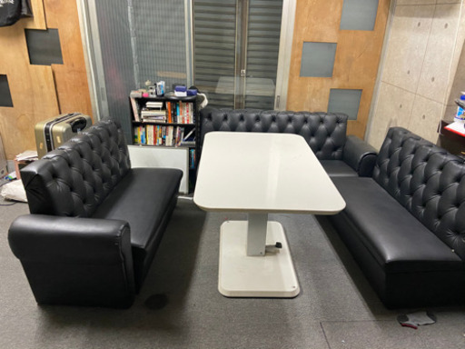 レザーソファー