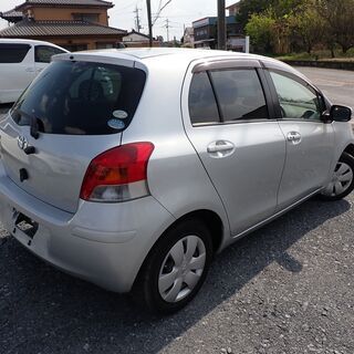 ヴィッツ【ご成約済み、ありがとうございました！】本車検2年付！☆走行3万㌔台☆グレード F LTD☆ETC☆プッシュスタート☆キーレス☆ナビ☆地デジ(走行中視聴可！)の画像
