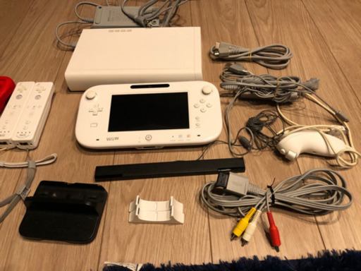 WiiUリモコン４本ヌンチャク一本！！