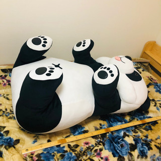 パンダの抱きまくら（約８５㎝）の画像