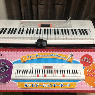 カシオ　電子キーボードの画像