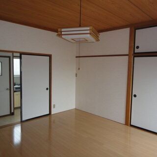 ガレージハウス　相生町　売買　６００万円 − 鳥取県