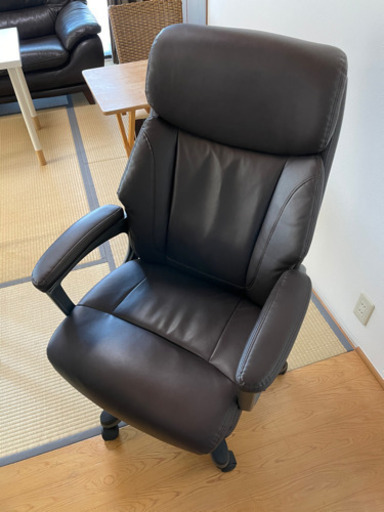 美品　ビジネスチェア　エステンMC