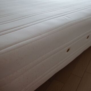 脚付きマットレス（ポケットコイル）/シングルサイズ（長期使用の中古）の画像