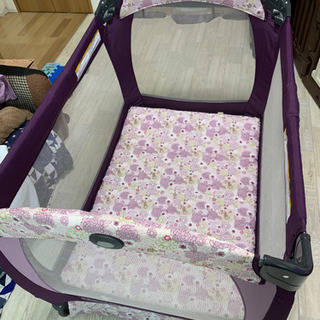 ベビーベッド　グレコ  パッキンプレイ　プレイヤードプレミア　ミニー花柄の画像