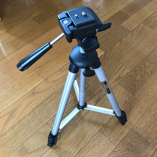 水平器付き カメラ用三脚の画像