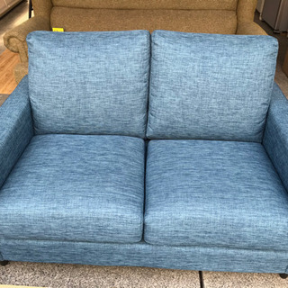 2人がけブルーソファー