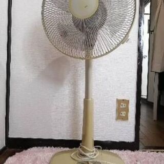 Iwatani　リビング扇風機　2002年製　IS-L201W